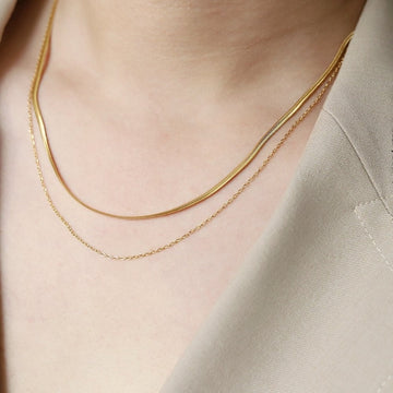 Dainty Herringbone Chain Necklace Set