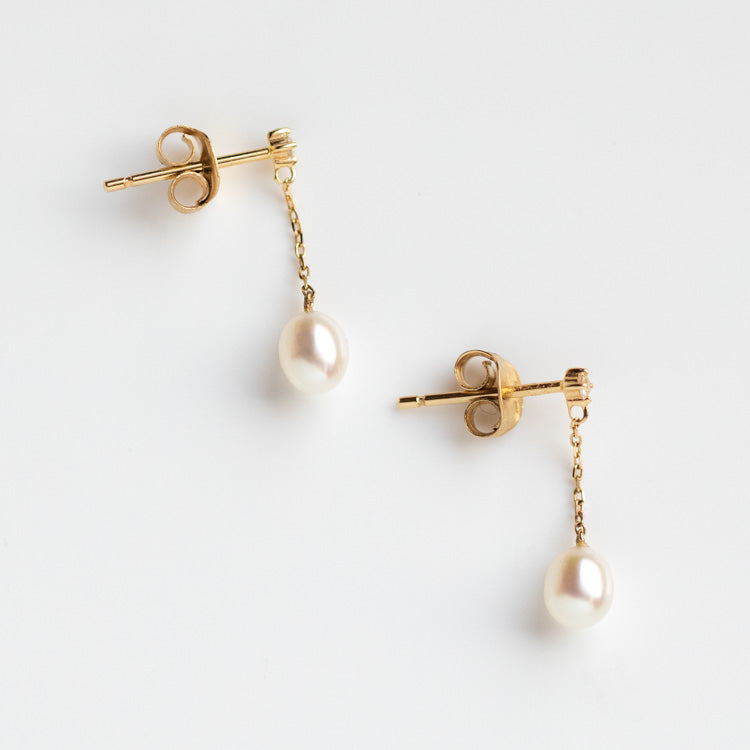 Dainty Pearl Drop Earrings